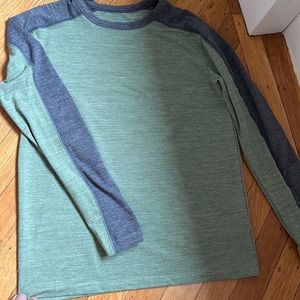 J.Crew Crewcuts active long sleeve shirt L